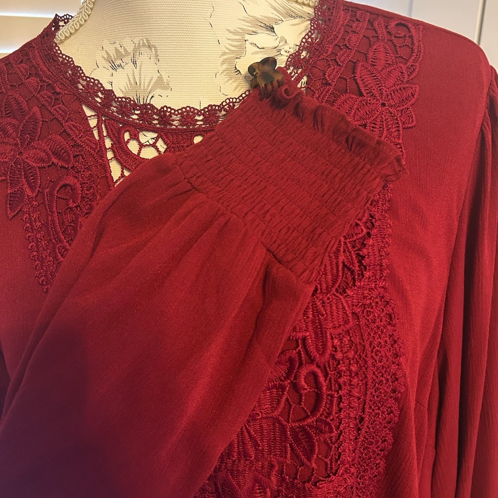 Torrid Washable Crinkle Gauze Crochet Yoke Blouson Sleeve Top - Picture 4 of 7